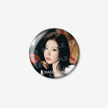 Load image into Gallery viewer, ITZY 3rd World Tour 'TUNNEL VISION' in Japan Official MD - Photo Badge