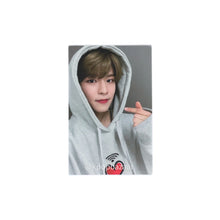 Load image into Gallery viewer, Stray Kids 'Go Live' GO生 Official Album Photocard
