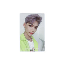 Load image into Gallery viewer, Stray Kids 'Go Live' GO生 Official Album Photocard