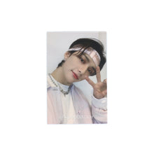 Load image into Gallery viewer, Stray Kids 'Go Live' GO生 Official Album Photocard