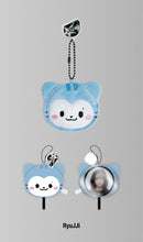 Load image into Gallery viewer, ITZY 3rd World Tour 'TUNNEL VISION' Official MD - TWINZY Plush Mini Picket Keyring
