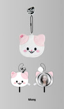 Load image into Gallery viewer, ITZY 3rd World Tour 'TUNNEL VISION' Official MD - TWINZY Plush Mini Picket Keyring