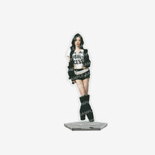 Load image into Gallery viewer, ITZY 3rd World Tour 'TUNNEL VISION' in Japan Official MD - Acrylic Stand