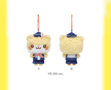 Load image into Gallery viewer, Hearts2Hearts 2nd Mini Album ‘Lemon Tang’ Pop-Up Official MD - Marine Look Doll Keyring