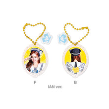 Load image into Gallery viewer, Hearts2Hearts 2nd Mini Album ‘Lemon Tang’ Pop-Up Official MD - Acrylic Keyring