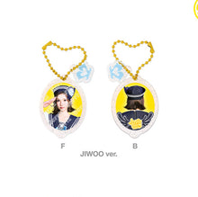 Load image into Gallery viewer, Hearts2Hearts 2nd Mini Album ‘Lemon Tang’ Pop-Up Official MD - Acrylic Keyring