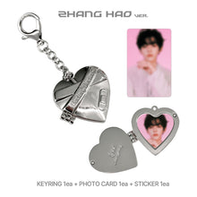 Load image into Gallery viewer, ZEROBASEONE 5th Mini Album ‘BLUE PARADISE’ Official Pop-Up MD - Heart Pendant Keyring