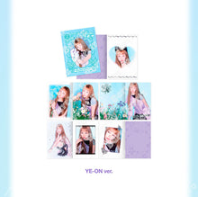 Load image into Gallery viewer, [PREORDER] Hearts2Hearts 'ICONIC HEART' Official MD - Photo Set
