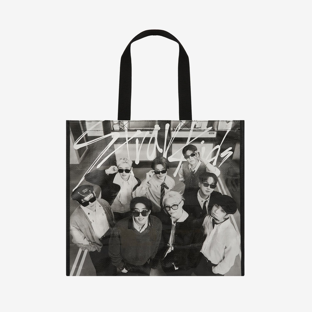 PREORDER] Stray Kids World Tour 'RUN IT JAPAN' Official MD