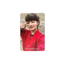 Load image into Gallery viewer, Stray Kids &#39;NoEasy&#39; Official Album Photocard
