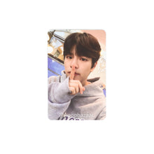 Load image into Gallery viewer, Stray Kids &#39;NoEasy&#39; Official Album Photocard
