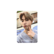 Load image into Gallery viewer, Stray Kids &#39;NoEasy&#39; Official Album Photocard
