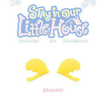 Load image into Gallery viewer, Stray Kids 6th Fanmeeting ‘STAY in Our Little House’ Official MD - SKZOO Plush Hair Pin
