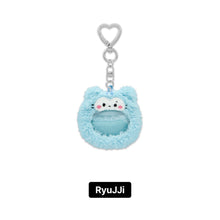 Load image into Gallery viewer, [PREORDER] ITZY x TWINZY POP-UP STORE &#39;ON AIR&#39; OFFICIAL MD - TWINZY Can Badge Holder
