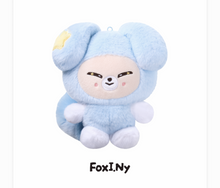 Load image into Gallery viewer, [PREORDER] Stray Kids World Tour 'RUN IT SEOUL' Official MD - SKZOO Plush in TASY
