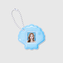 Load image into Gallery viewer, [PREORDER] Red Velvet 2026 FAN-CON 'A Day in Red &amp; Velvet' Official MD - Mini ID Photo Holder Set
