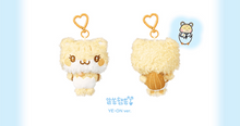 Load image into Gallery viewer, Hearts2Hearts 2026 Fanmeeting 'HEARTS 2 HOUSE' Official MD - Character Doll Keyring

