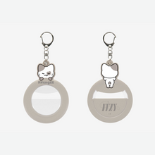 Load image into Gallery viewer, ITZY &#39;JYP JAPAN POPUP STORE 2025&#39; Official MD - TWINZY PHOTO BADGE HOLDER
