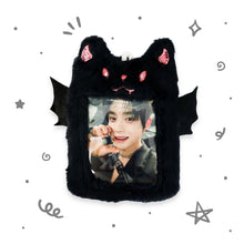 Load image into Gallery viewer, Fluffy Photocard Holder Keyring
