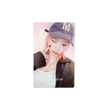 Load image into Gallery viewer, LE SSERAFIM &#39;HOT&#39; Studio Choom POB Benefit Photocard
