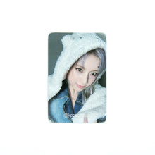 Load image into Gallery viewer, NMIXX &#39;Fe304: FORWARD&#39; Soundwave Pop-Up Lucky Draw Benefit Photocard
