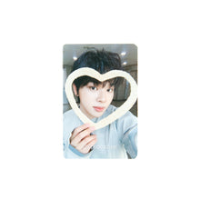 Load image into Gallery viewer, KickFlip &#39;Flip it, Kick it!&#39; Makestar Lucky Draw Benefit Photocard
