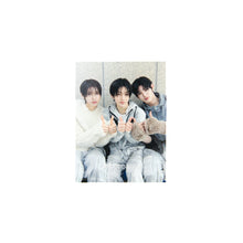 Load image into Gallery viewer, KickFlip &#39;Flip it, Kick it!&#39; Makestar Unit Lucky Draw Benefit Photocard/Mini Postcard
