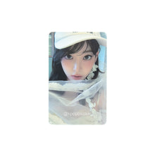 Load image into Gallery viewer, LE SSERAFIM &#39;HOT&#39; MMT Lucky Draw Round 1 Benefit Photocard
