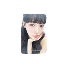 Load image into Gallery viewer, Chungha &#39;Alivio&#39; DearMyMuse FS Round 1 Benefit Photocard
