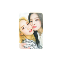 Load image into Gallery viewer, STAYC &#39;Young-Luv.Com&#39; Whosfan Lucky Draw Benefit Photocard
