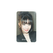 Load image into Gallery viewer, KATSEYE &#39;Beautiful Chaos&#39; Soundwave Pop-Up Store Lucky Draw Benefit Photocard
