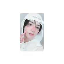Load image into Gallery viewer, TXT &#39;The Star Chapter: TOGETHER&#39; Studio Choom POB Benefit Photocard

