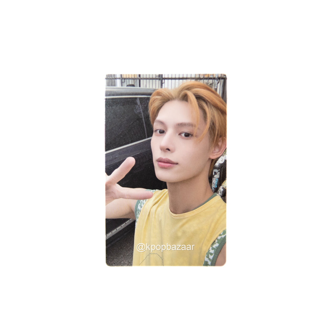 CORTIS 'COLOR OUTSIDE THE LINES' Weverse POB Benefit Photocard