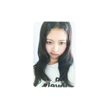 Load image into Gallery viewer, IVE 'IVE SECRET' Soundwave Lucky Draw Benefit Photocard
