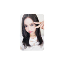 Load image into Gallery viewer, Hearts2Hearts 'STYLE' Mokketshop Lucky Draw Benefit Photocard
