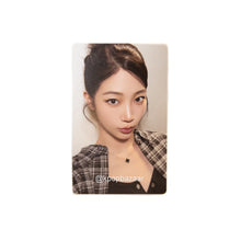 Load image into Gallery viewer, LE SSERAFIM 'SPAGHETTI' Weverse FS Benefit Photocard
