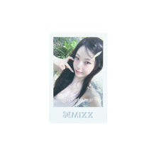 Load image into Gallery viewer, NMIXX 'Blue Valentine' Everline Pop-Up Lucky Draw Round 2 Benefit Photocard

