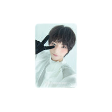 Load image into Gallery viewer, Xdinary Heroes 'LXVE to DEATH' Soundwave POB Benefit Photocard
