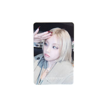 Load image into Gallery viewer, ITZY 'TUNNEL VISION' Makestar POB Benefit Photocard

