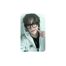 Load image into Gallery viewer, XLOV 'UXLXVE' Starlike POB Benefit Photocard
