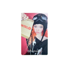 Load image into Gallery viewer, LE SSERAFIM 'SPAGHETTI' Weverse Lucky Draw Round 2 Benefit Photocard
