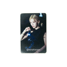 Load image into Gallery viewer, ITZY 'TUNNEL VISION' Soundwave POB Benefit Photocard
