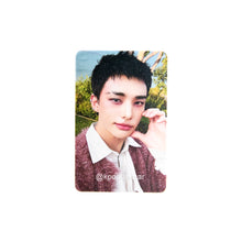 Load image into Gallery viewer, Stray Kids 'DO IT' Blue Dream Media POB Benefit Photocard
