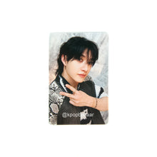 Load image into Gallery viewer, Stray Kids 'DO IT' Soundwave POB Benefit Photocard
