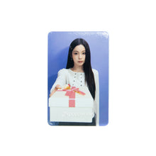 Load image into Gallery viewer, NMIXX 'Blue Valentine' Makestar FS Round 8 Benefit Photocard

