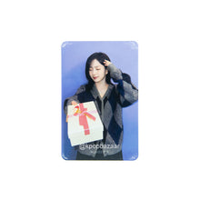 Load image into Gallery viewer, NMIXX 'Blue Valentine' Makestar FS Round 8 Benefit Photocard
