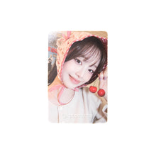 Load image into Gallery viewer, CHUU 'XO, My Cyberlove' MusicArt FS Benefit Photocard
