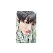 Load image into Gallery viewer, CORTIS 'GREENGREEN' Whosfan Lucky Draw Benefit Photocard
