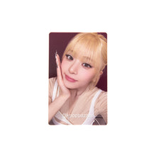 Load image into Gallery viewer, LE SSERAFIM ‘PUREFLOW’ pt.1 Weverse POB Benefit Photocard
