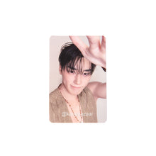 Load image into Gallery viewer, ATEEZ 'GOLDEN HOUR : Part.5' Hellolive POB Benefit Photocard
